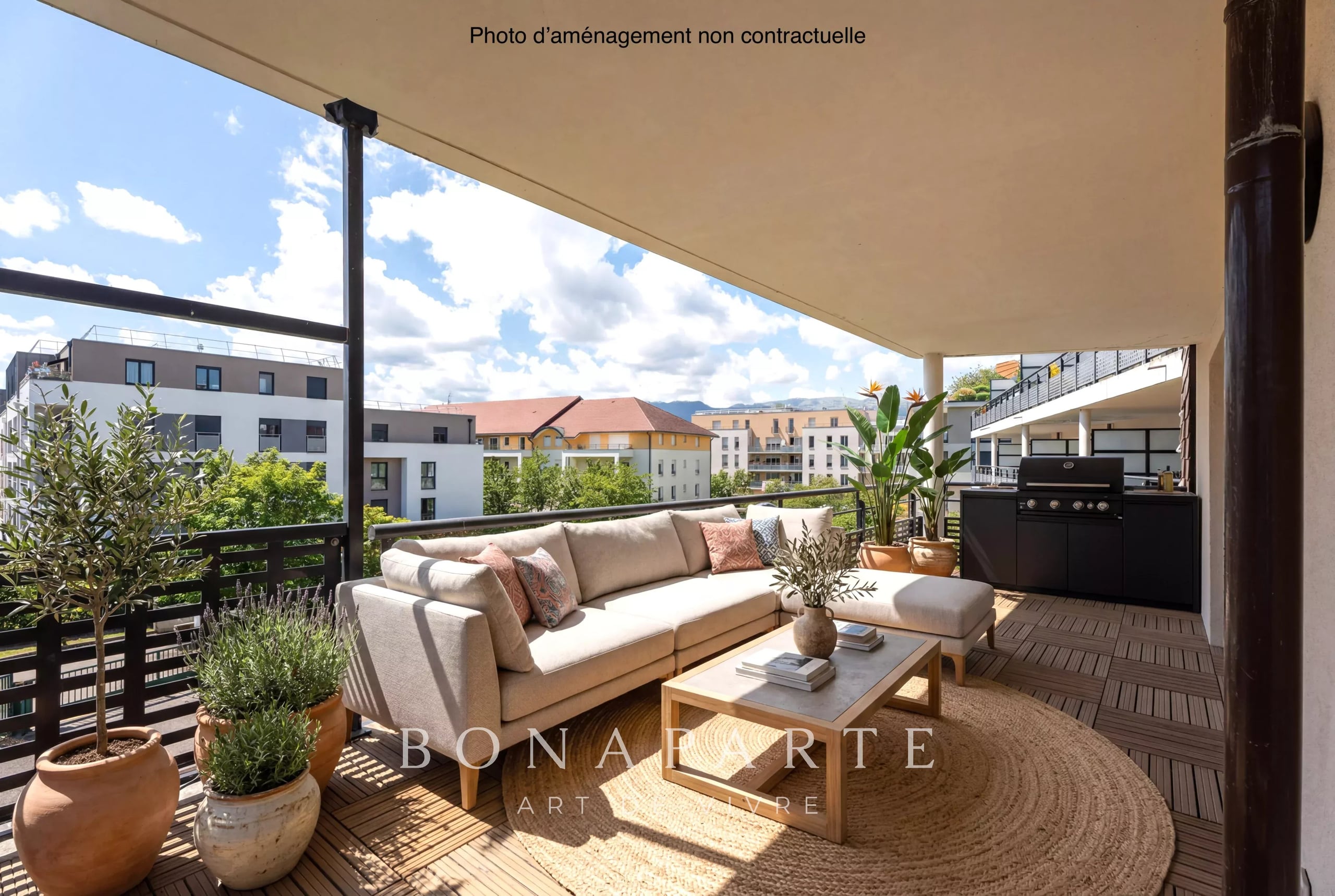 FERNEY-VOLTAIRE, APPARTEMENT T4-TERRASSE + GARAGE + CAVE + PARKING