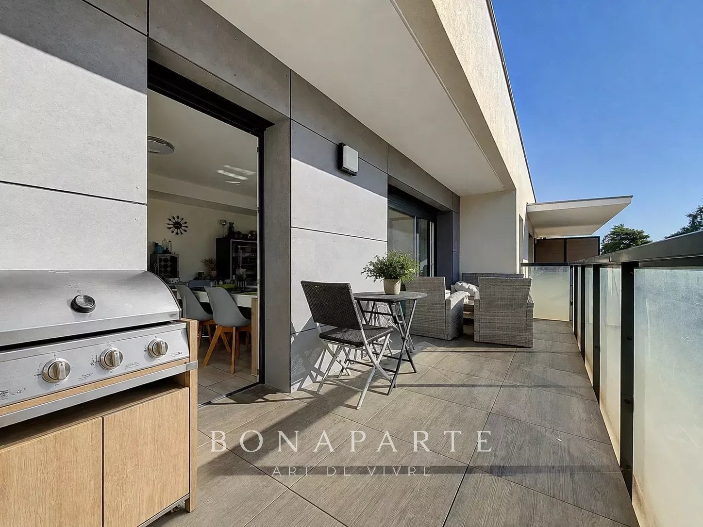 FERNEY-VOLTAIRE - Appartement centre-ville